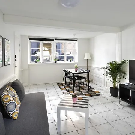 Adnana - 1 Center Apartamento